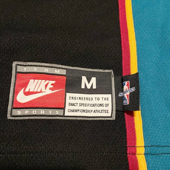 Vintage Nike NBA Detroit Pistons Short Sleeve Shooting Shirt Mens Medium - Picture 6 of 16